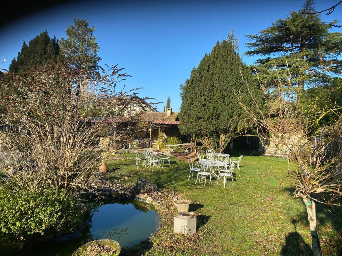 Une Vie En Rose Pressagny-lʼOrgeuilleux Eksteriør billede