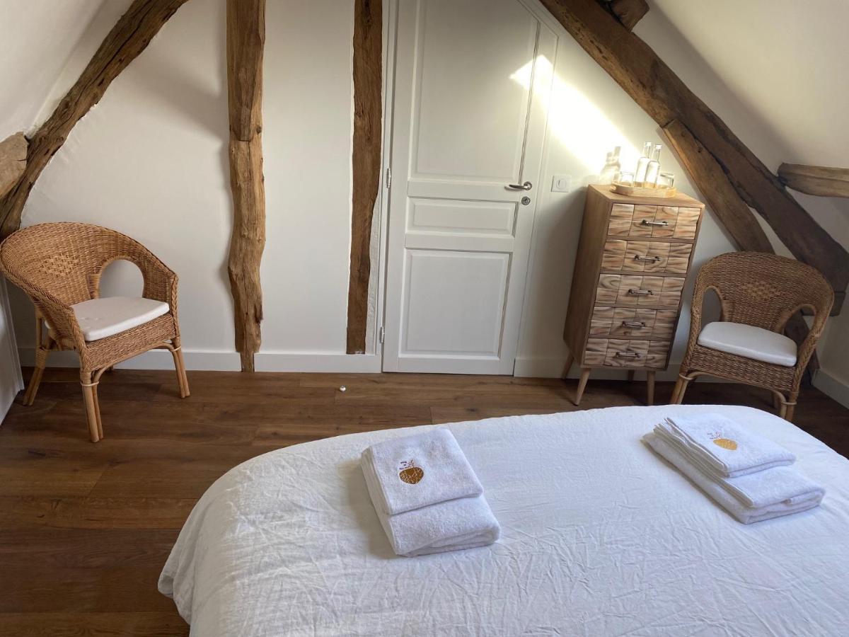 Une Vie En Rose Pressagny-lʼOrgeuilleux Eksteriør billede